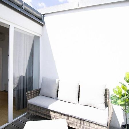 Sunny & Cozy Penthouse With Balcony L Dg4'14 Apartment Wien Ngoại thất bức ảnh