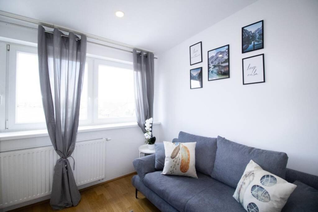 Sunny & Cozy Penthouse With Balcony L Dg4'14 Apartment Wien Ngoại thất bức ảnh