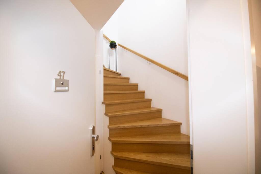 Sunny & Cozy Penthouse With Balcony L Dg4'14 Apartment Wien Ngoại thất bức ảnh
