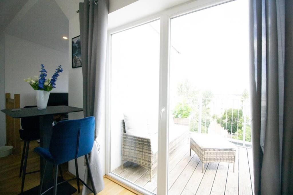 Sunny & Cozy Penthouse With Balcony L Dg4'14 Apartment Wien Ngoại thất bức ảnh